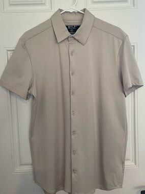 BYLT Basics Men's Short-Sleeve Button-Down Shirt in Light Taupe